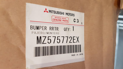 Original OE MITSUBISHI Stoßfängerabdeckung MZ575772EX