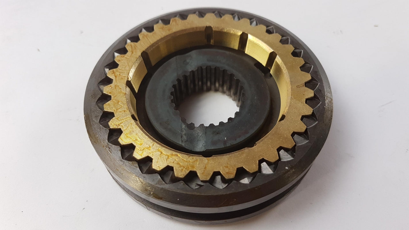 Original OE MITSUBISHI Synchronisator Schiebemuffe MD747639