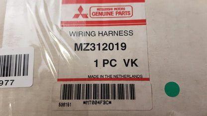 Original OE MITSUBISHI Anhängerkupplung Elektrosatz MZ312019