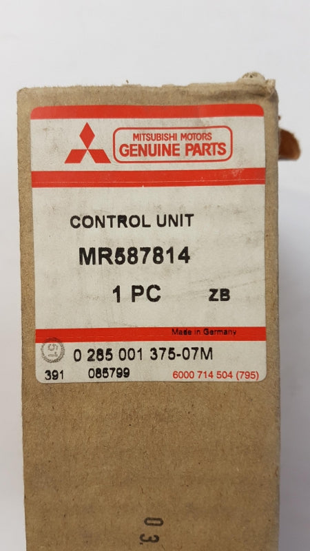Original OE MITSUBISHI Airbag Steuergerät MR587814