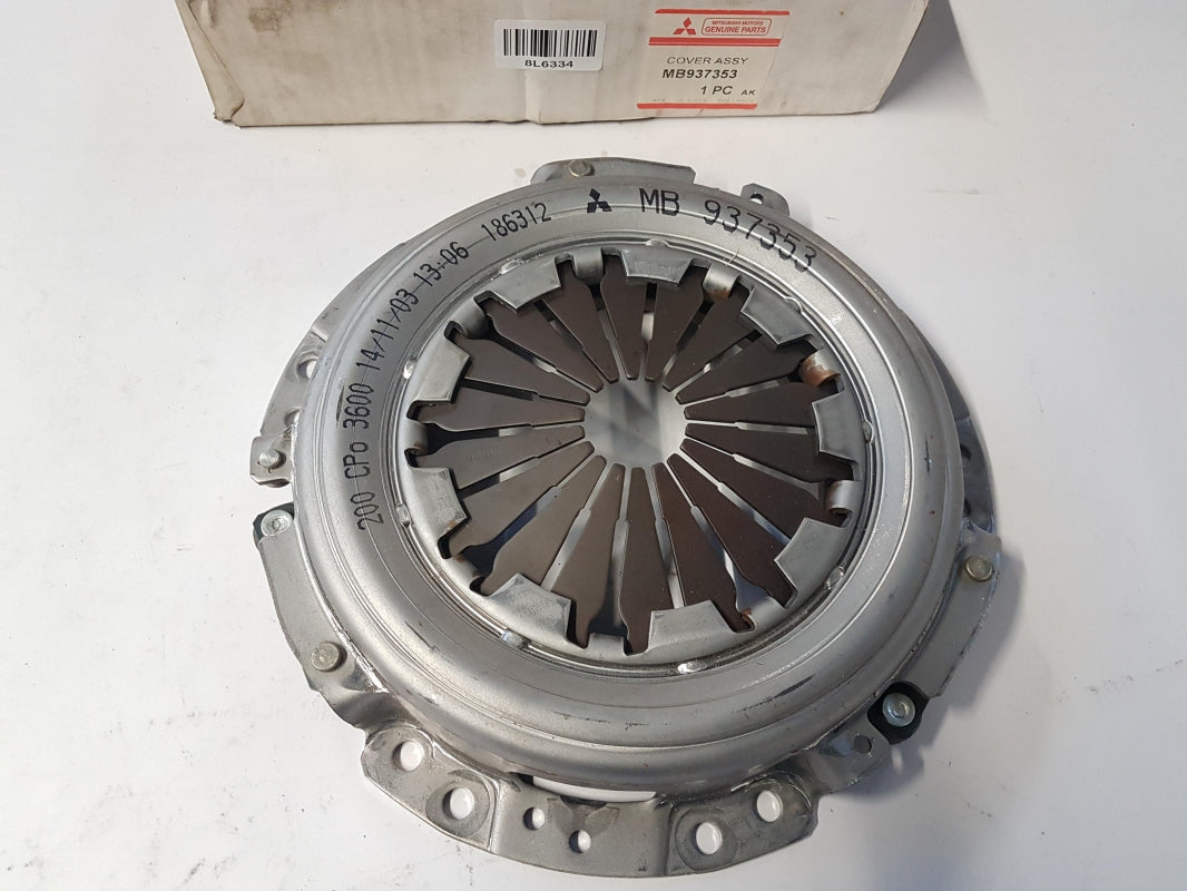 Original MITSUBISHI Carisma (DA1A) 1995-2003 Kupplungsdruckplatte MB937353