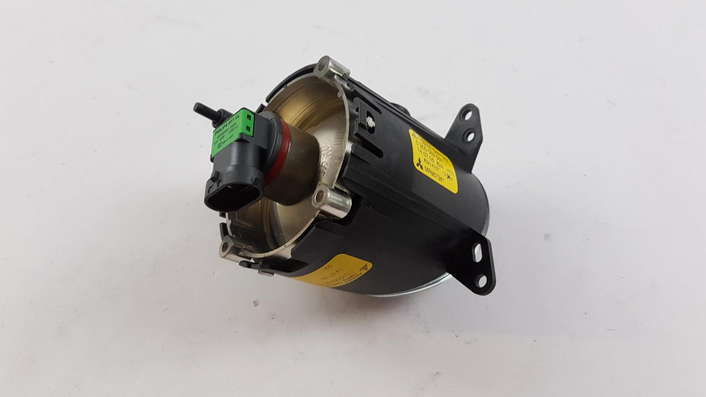 Original OE MITSUBISHI Nebelscheinwerfer MR957361