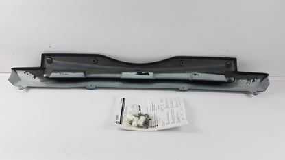 Original MITSUBISHI Pajero IV 2006- Abdeckung der Hinteren Stoßstange M313826DT1
