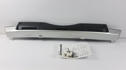 Original MITSUBISHI Pajero IV 2006- Abdeckung der Hinteren Stoßstange M313826DT1
