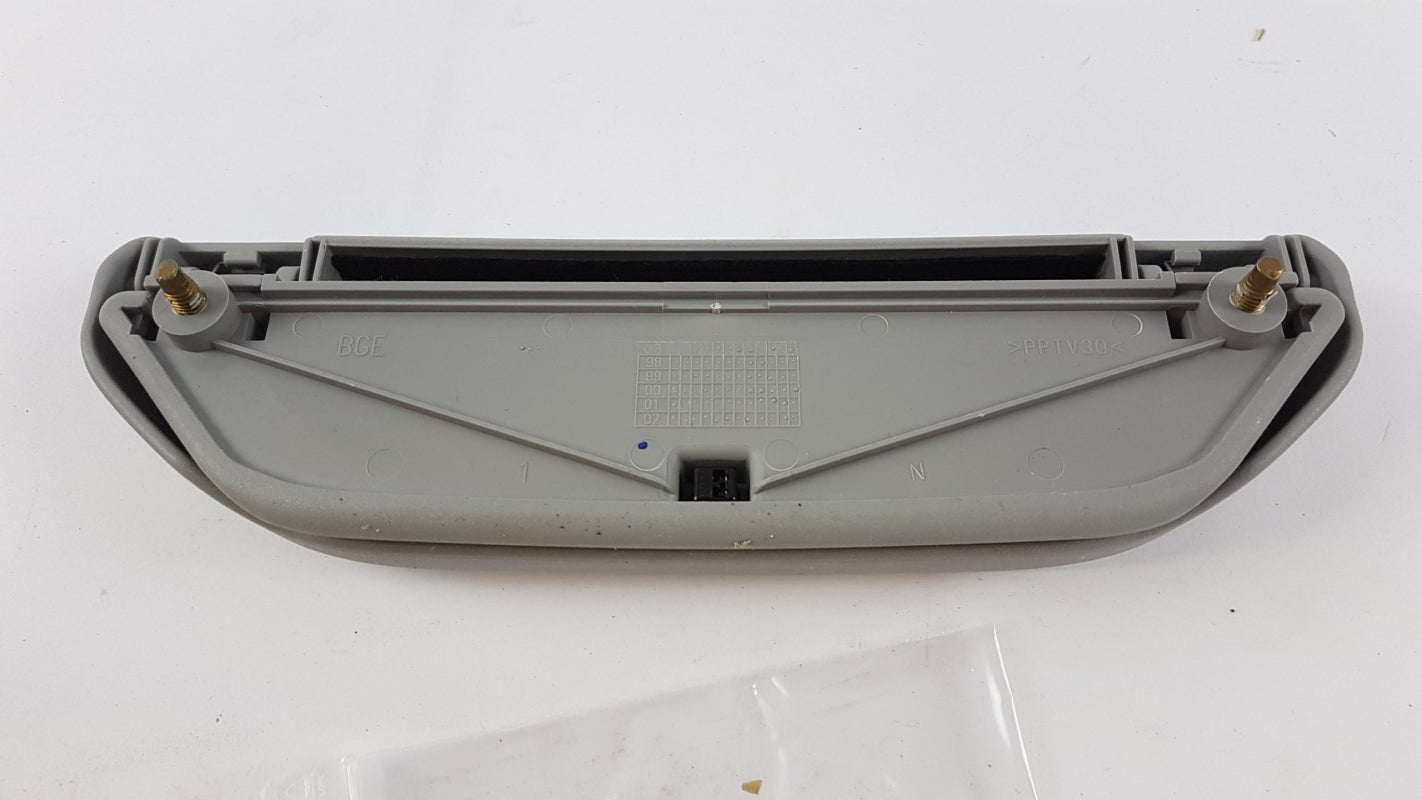 Original OE MITSUBISHI Brillenfach MZ312296