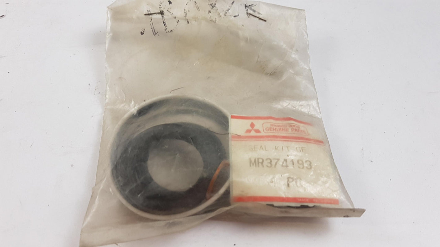 Original OE MITSUBISHI Reparatursatz MR374193