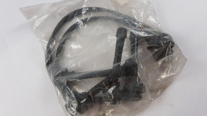 Original OE MITSUBISHI Zündleitungssatz MD334021