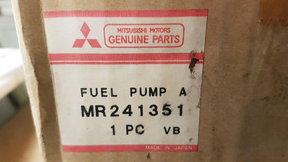Original OE MITSUBISHI Kraftstoffpumpe MR241351