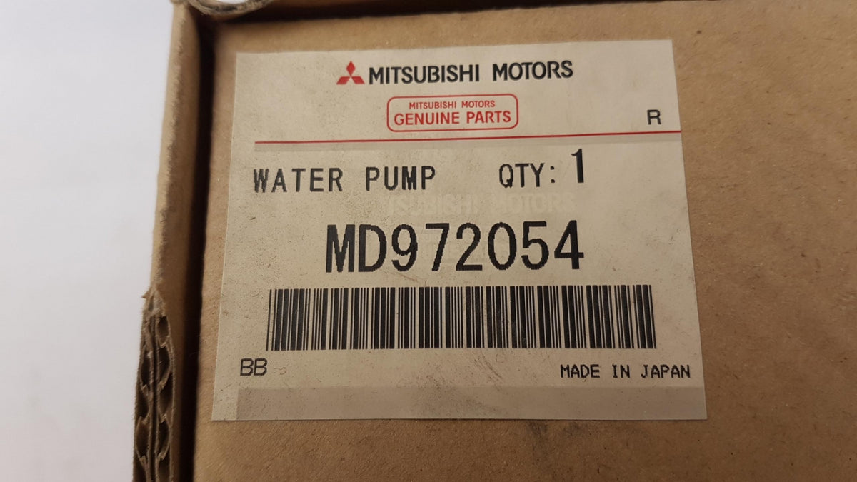 Original OE MITSUBISHI Wasserpumpe MD972054