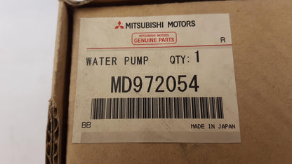 Original OE MITSUBISHI Wasserpumpe MD972054
