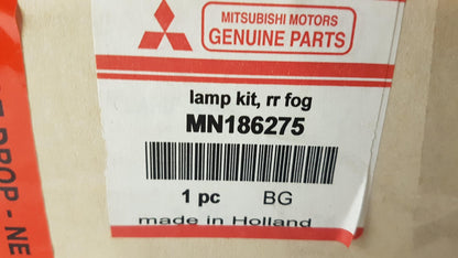 Original OE MITSUBISHI Heckleuchte MN186275