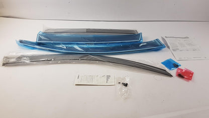 Original OE MITSUBISHI Windabweiser MZ380358