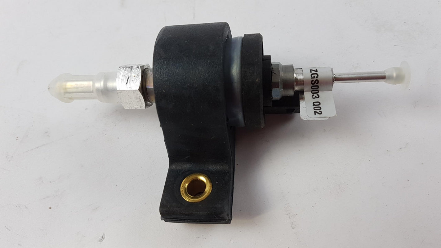 Original MERCEDES-BENZ Sprinter W906 Standheizung Kraftstoffpumpe A0018350402