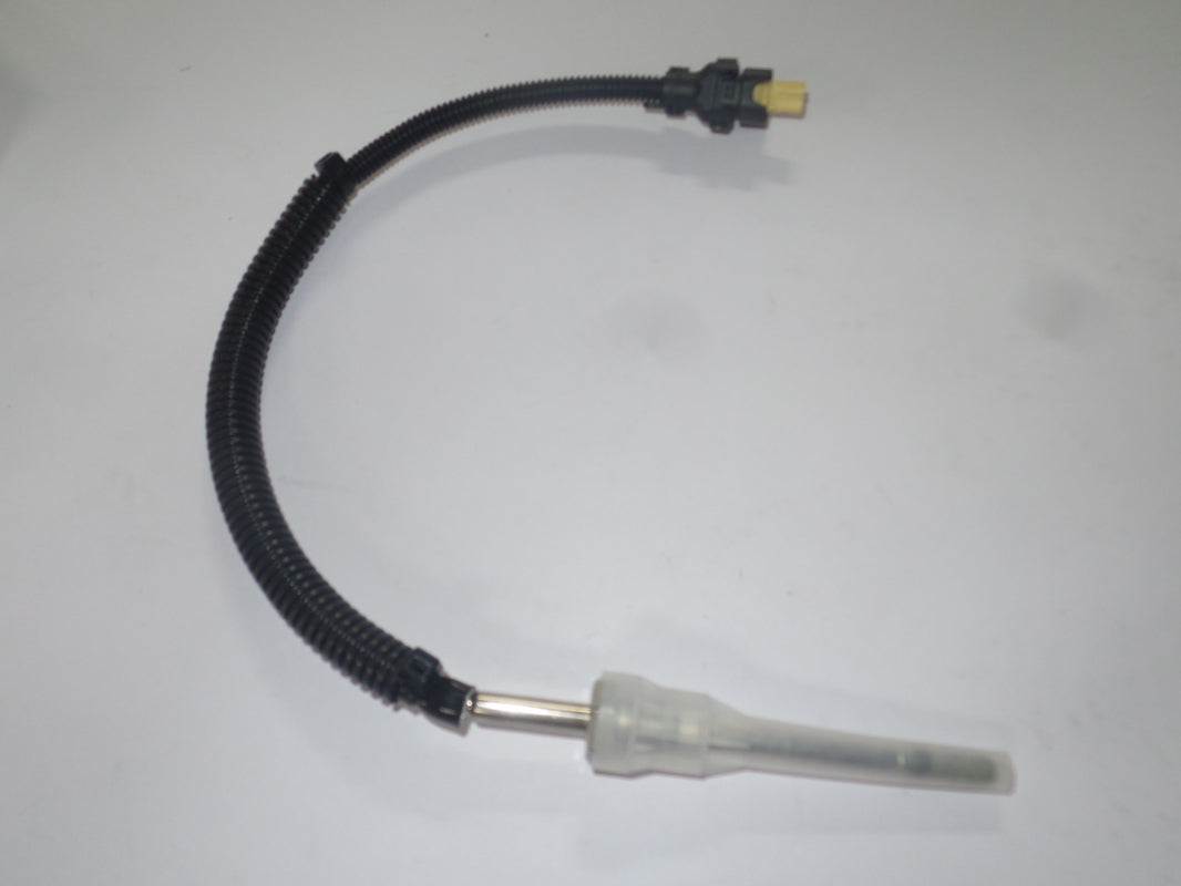 Original MERCEDES-BENZ W164 X166 W251 W463 Abgastemperaturgeber A0081533528