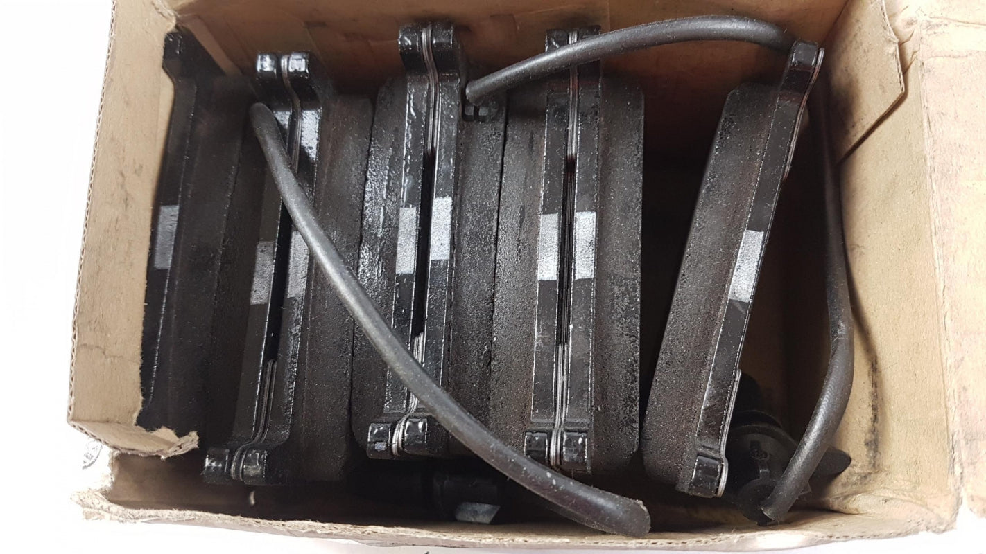 Original OE Volkswagen Bremsbeläge 4B3698151A