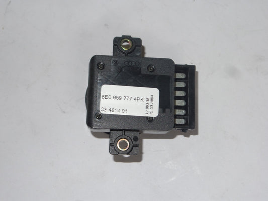 Original AUDI A4 A6 VW Golf SKODA Octavia Sitzverstellung Schalter 8E09597774PK