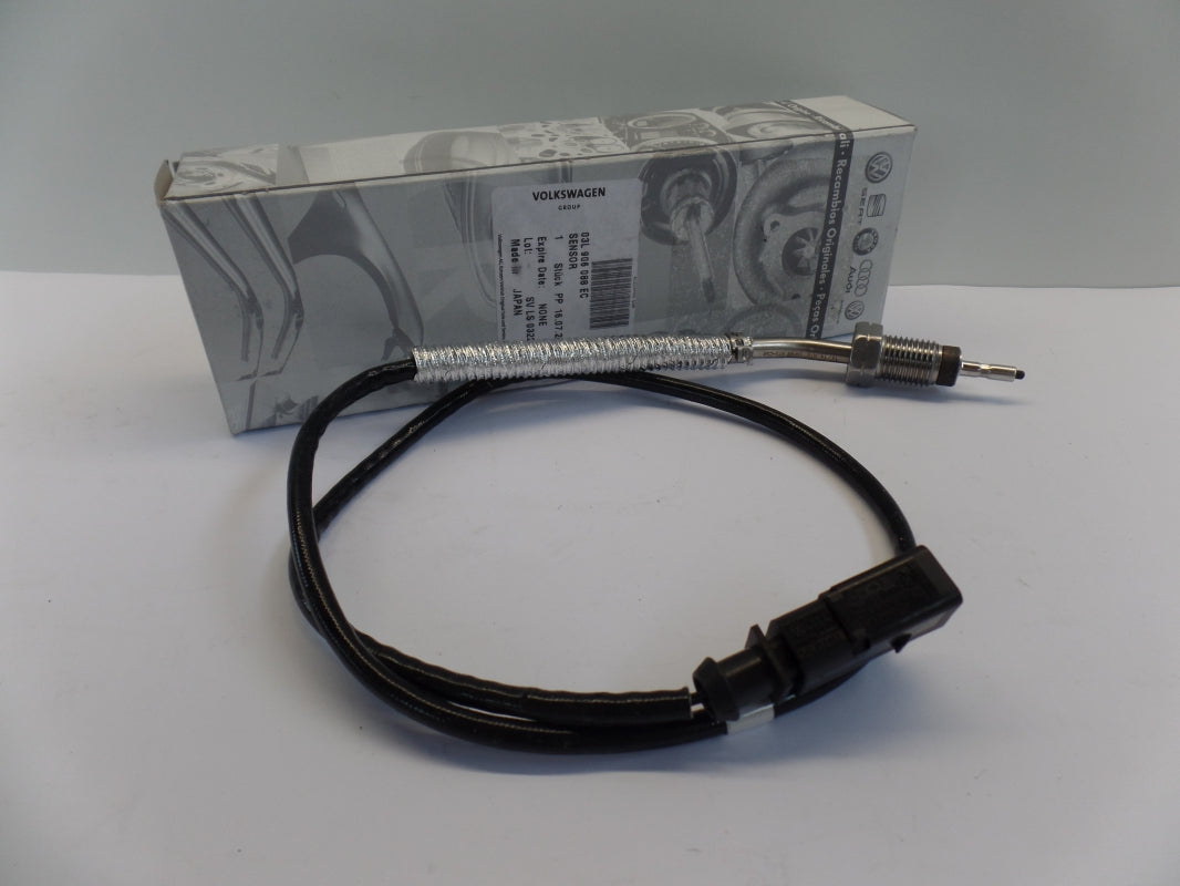 Original AUDI A3 II (8P) VW III (2K) exhaust gas temperature sender 03L906088EC 