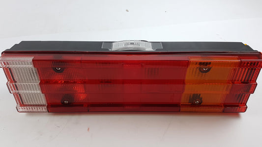 Original MERCEDES-BENZ Atego Vario 512D Heckleuchte 24V links A0035445603
