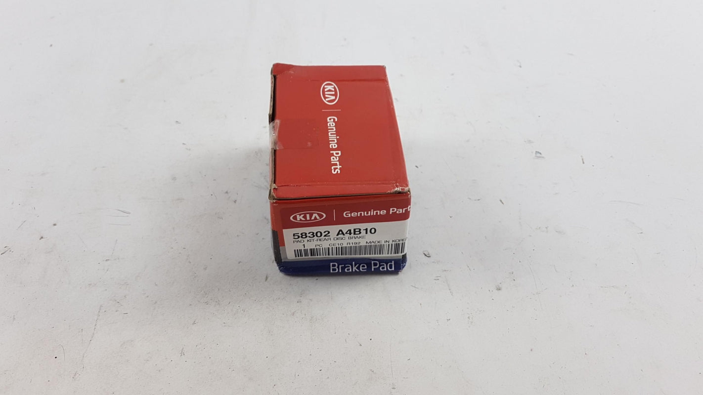 Original KIA Carens Rondo Bremsbeläge hinten 58302A4B10