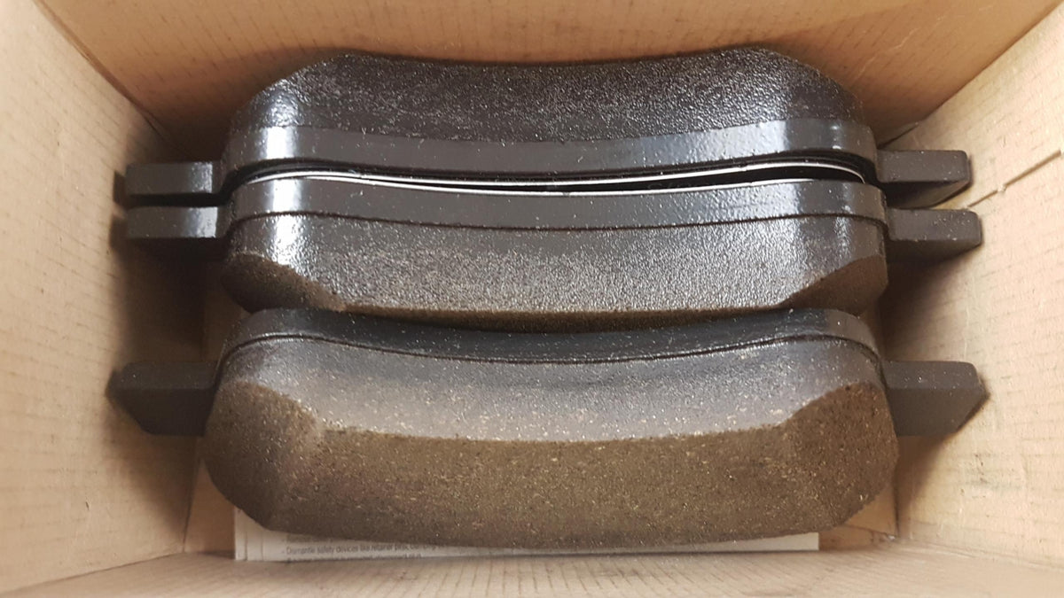 Original OPEL Crossland X Bremsbeläge Satz Vorne 3649088