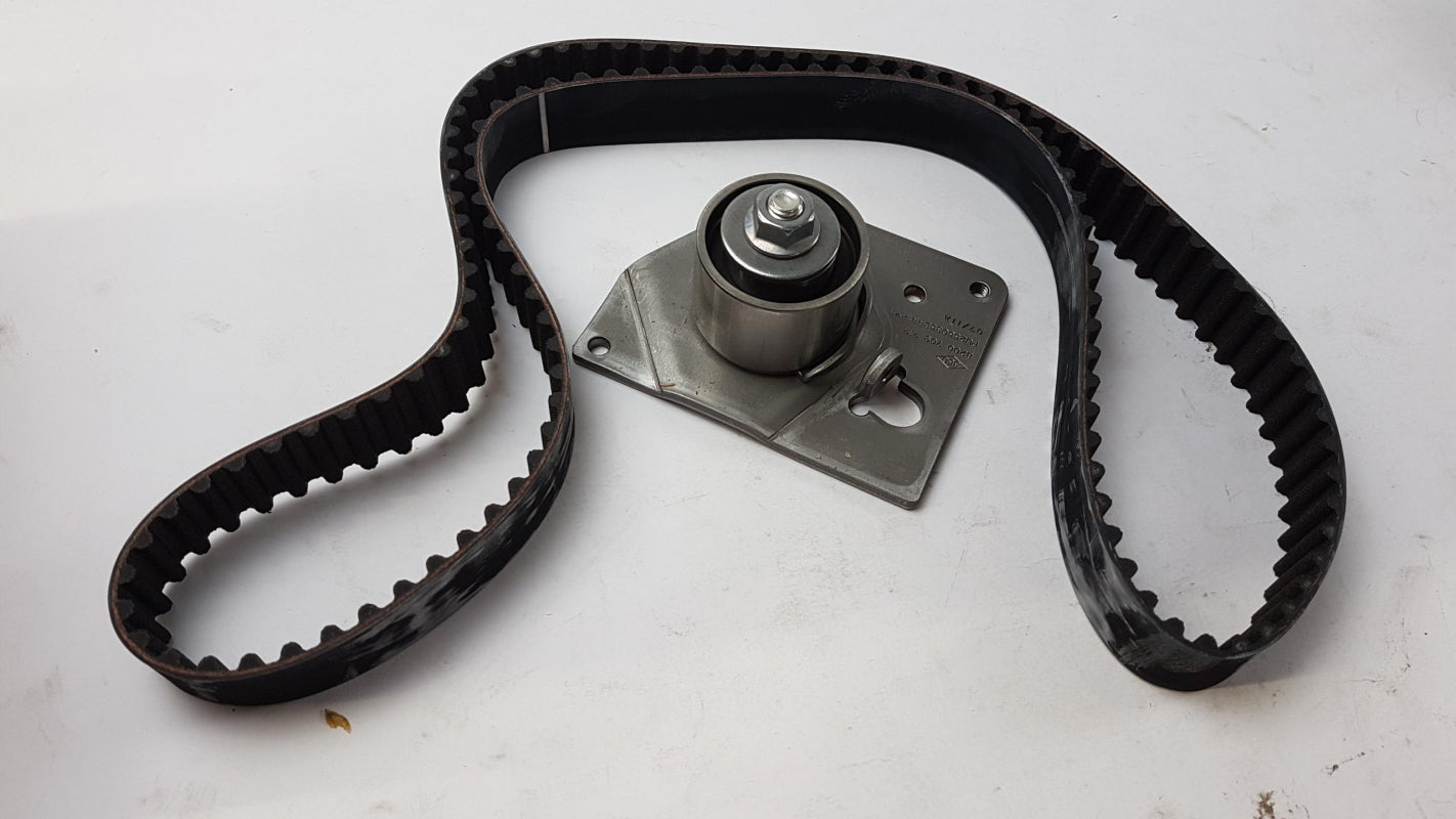 Original OE NISSAN Zahnriemensatz 1680600Q0A