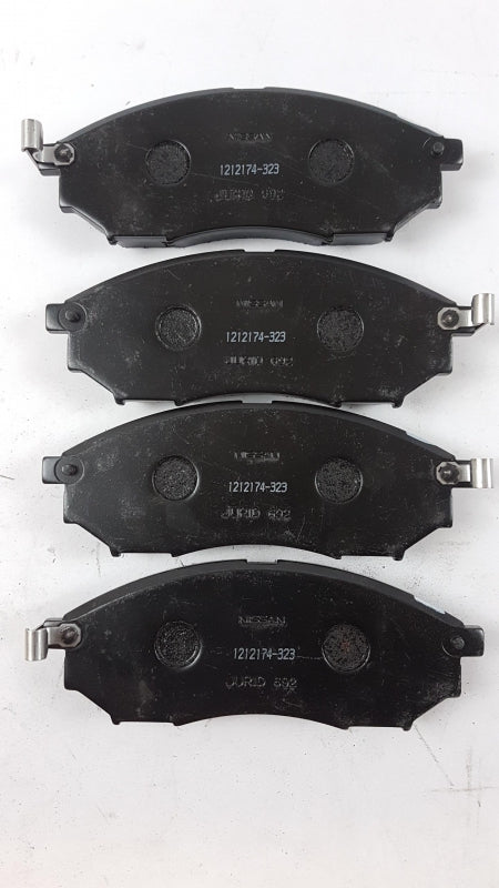 Original NISSAN Murano Navara Pathfinder Qashqai Bremsbeläge vorne D1060054VA