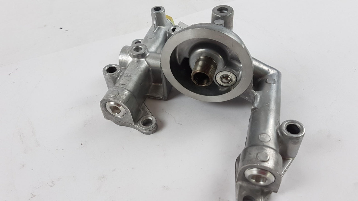Original OE NISSAN Ölfilterhalter 15238G2404