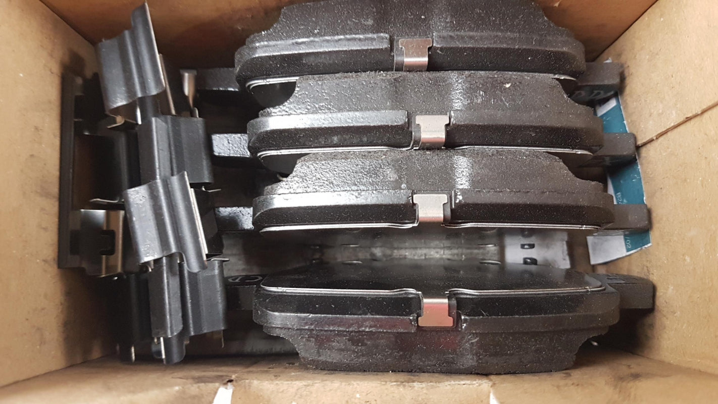 Original OPEL Insignia-B Bremsbeläge hinten 13517515