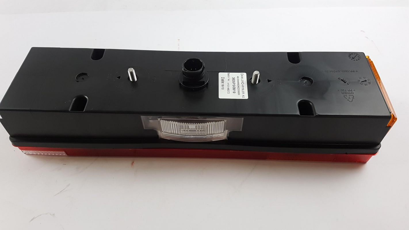 Original MERCEDES-BENZ Atego Vario 512D Heckleuchte 24V links A0035445603