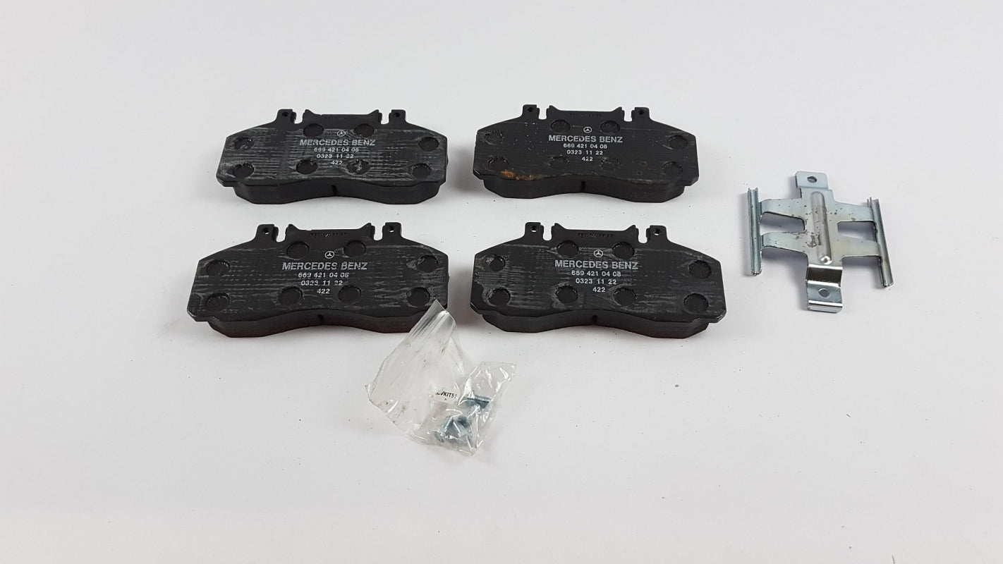 Original OE MERCEDES-BENZ Bremsbeläge A0024206220
