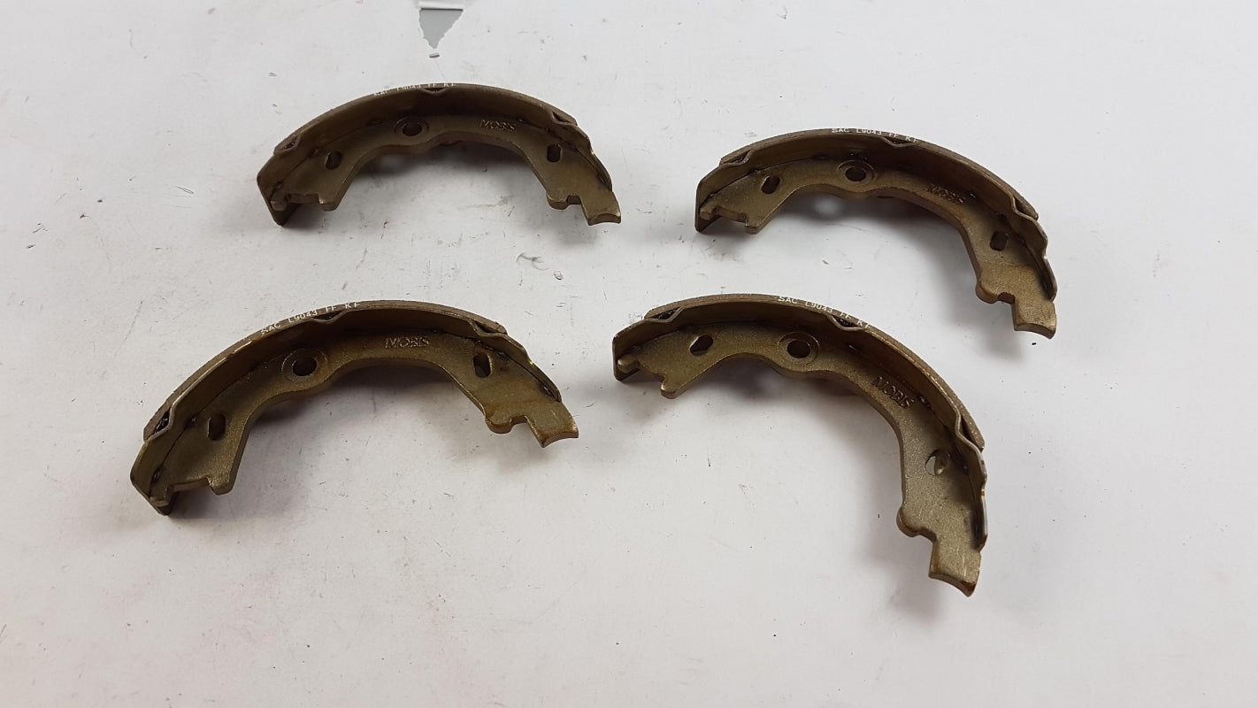 Original KIA Carens Rondo Feststellbremse Bremsbackensatz hinten 583501DA00