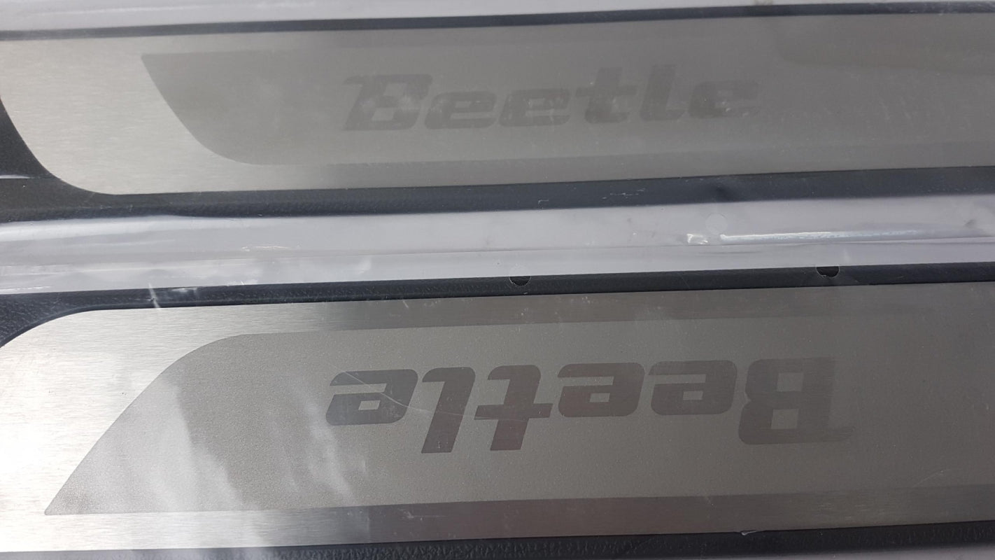Original VW Beetle '12-'17 Einstiegsleistensatz Edelstahl vorne 5C0071303