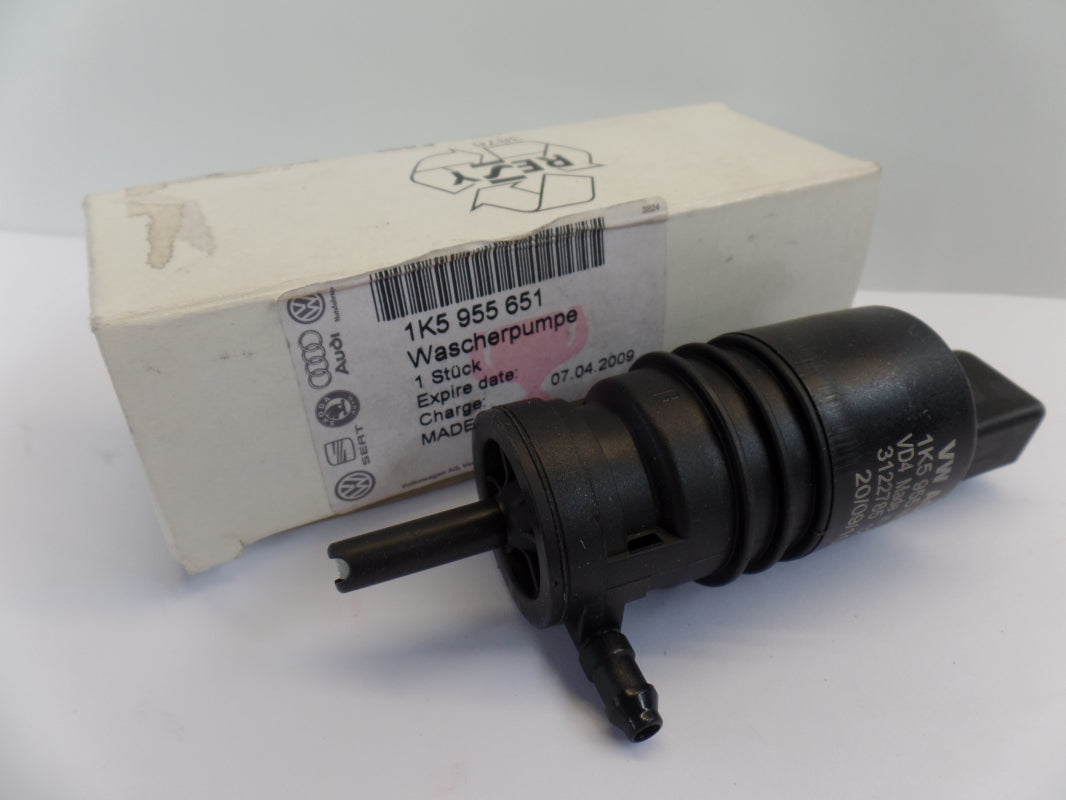 Original AUDI A3-A6 A8 RS5 RS7 SKODA Fabia Octavia Waschwasserpumpe 1K5955651
