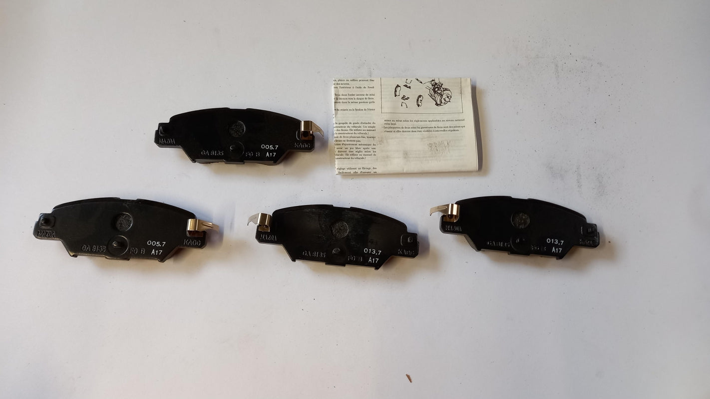 Original OE MAZDA Bremsbeläge KAY02648Z
