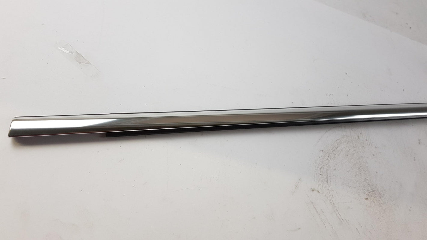 Original OE Volkswagen Seitenscheibe Dichtung 3AE8394757Z7