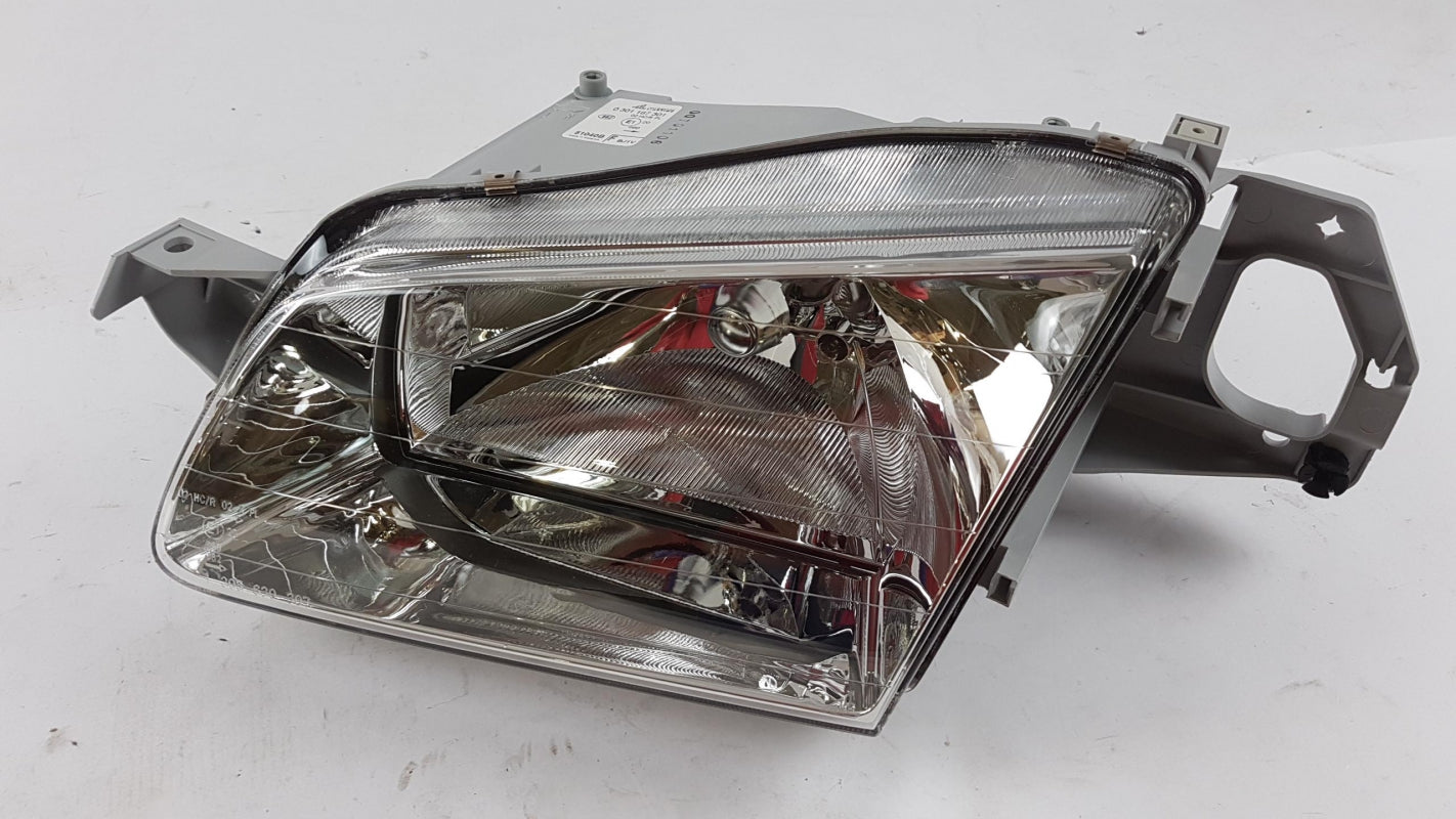 Original MAZDA 323 (BJ) Hauptscheinwerfer Frontlicht links BJ1V51040B