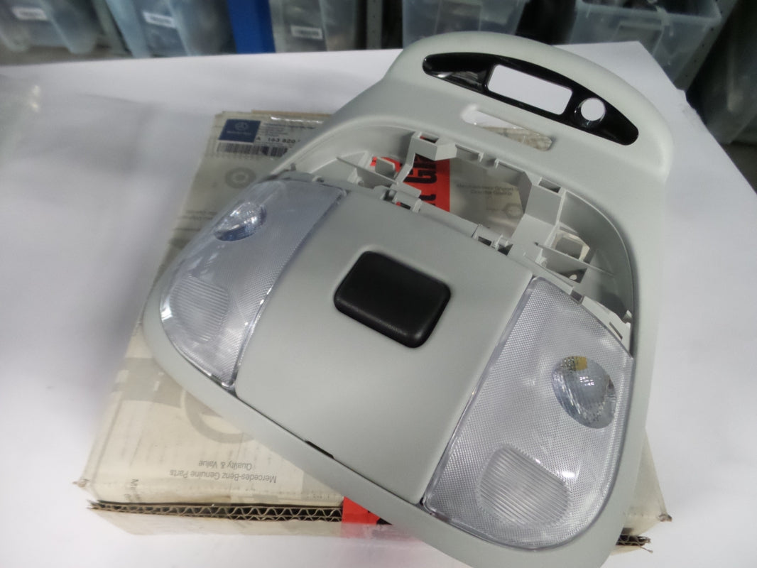 Original MERCEDES-BENZ W163 Dachleuchte Innenleuchte A16382051017D05