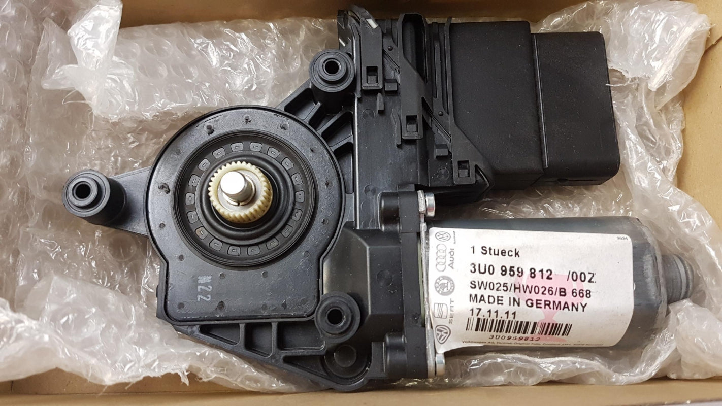 Original SKODA Superb 3U Fensterhebermotor hinten rechts 3U095981200Z