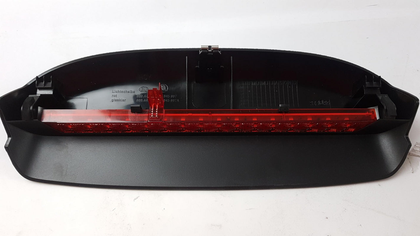 Original OE Volkswagen Zusatzbremsleuchte 5J694509747H