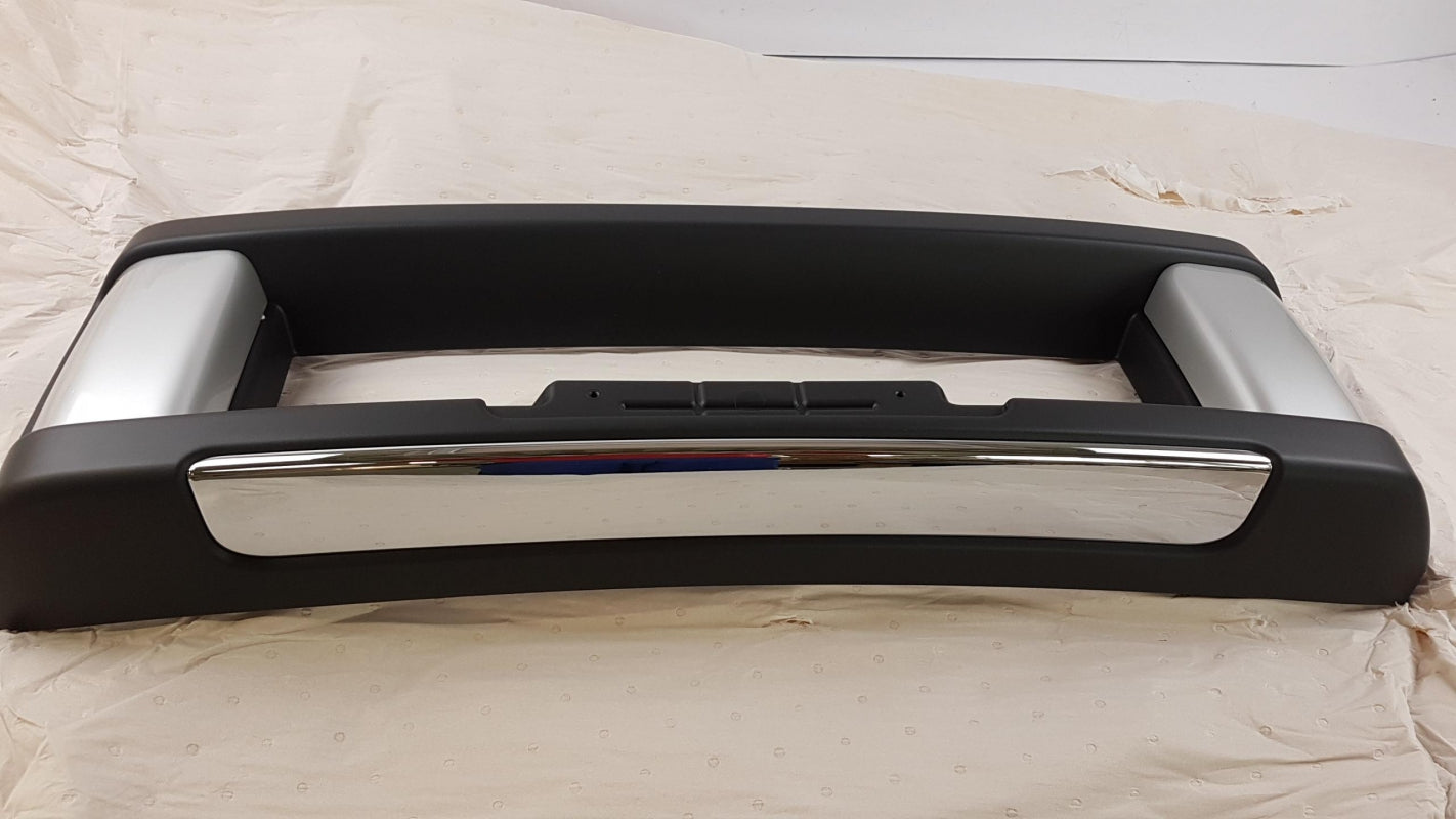 Original OE MITSUBISHI Stoßfängerabdeckung MZ575772EX
