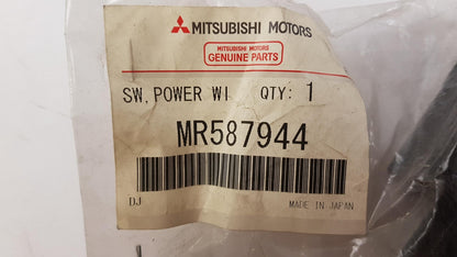 Original OE MITSUBISHI Fensterheberschalter MR587944