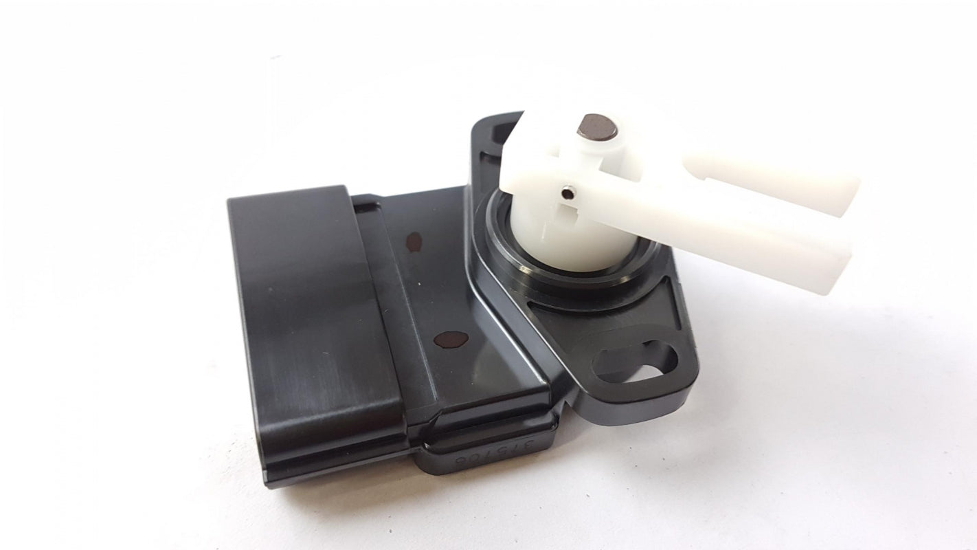 Original OE MITSUBISHI Sensor MR578790