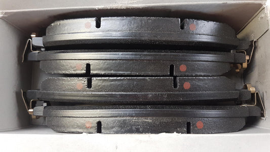 Original NISSAN Navara NP300 RENAULT Alaskan Bremsbeläge vorne D1MFM4KJ1J