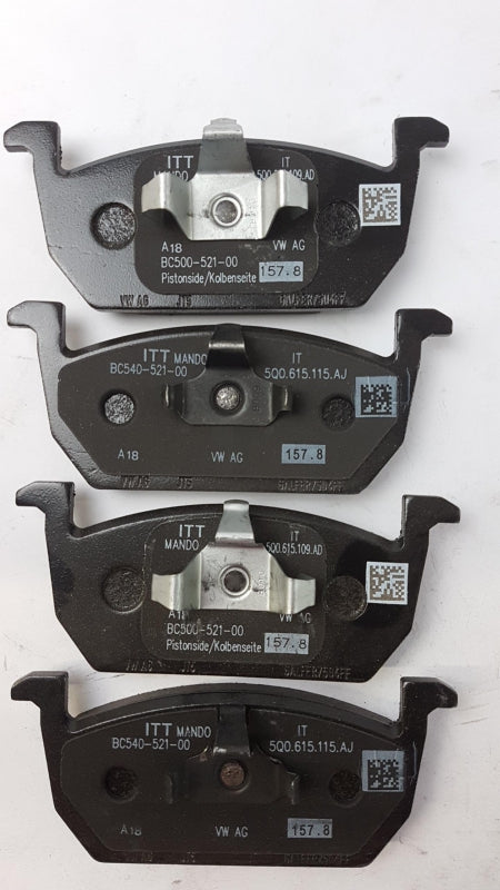 Original SEAT Leon III (5F) Bremsbeläge mit Warnkontakt Vorne 5Q0698151H