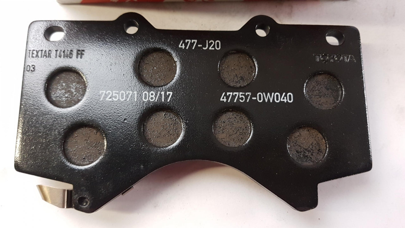Original TOYOTA Land Cruiser '07- Bremsbeläge Bremsklötze vorne 0446560300