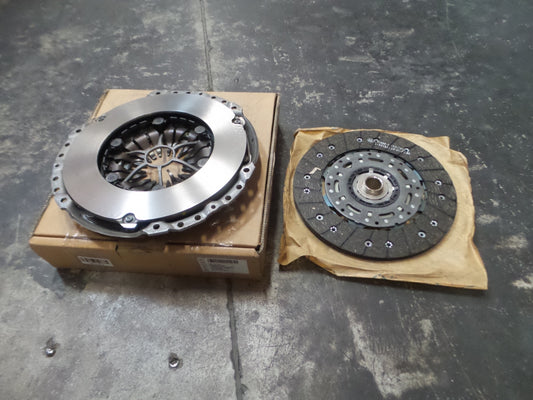 Original AUDI A3 Q3 VW Golf Passat SKODA Octavia Kupplungssatz 240mm 03L141018