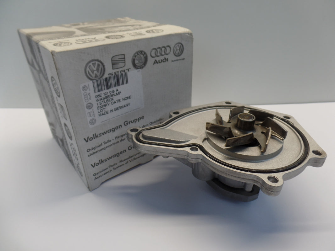 Original AUDI A4 A5 A6 A8 Q5 Q7 VW Phaeton Touareg 3.0TDI Wasserpumpe 06E121018A