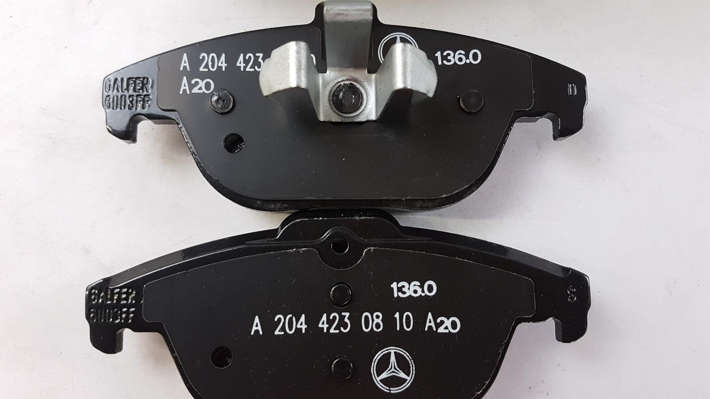 Original OE MERCEDES-BENZ Bremsbeläge A0074206120