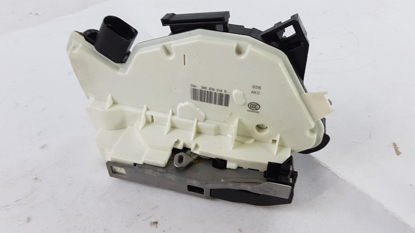 Original OE Volkswagen Türschloss 5N0839016R