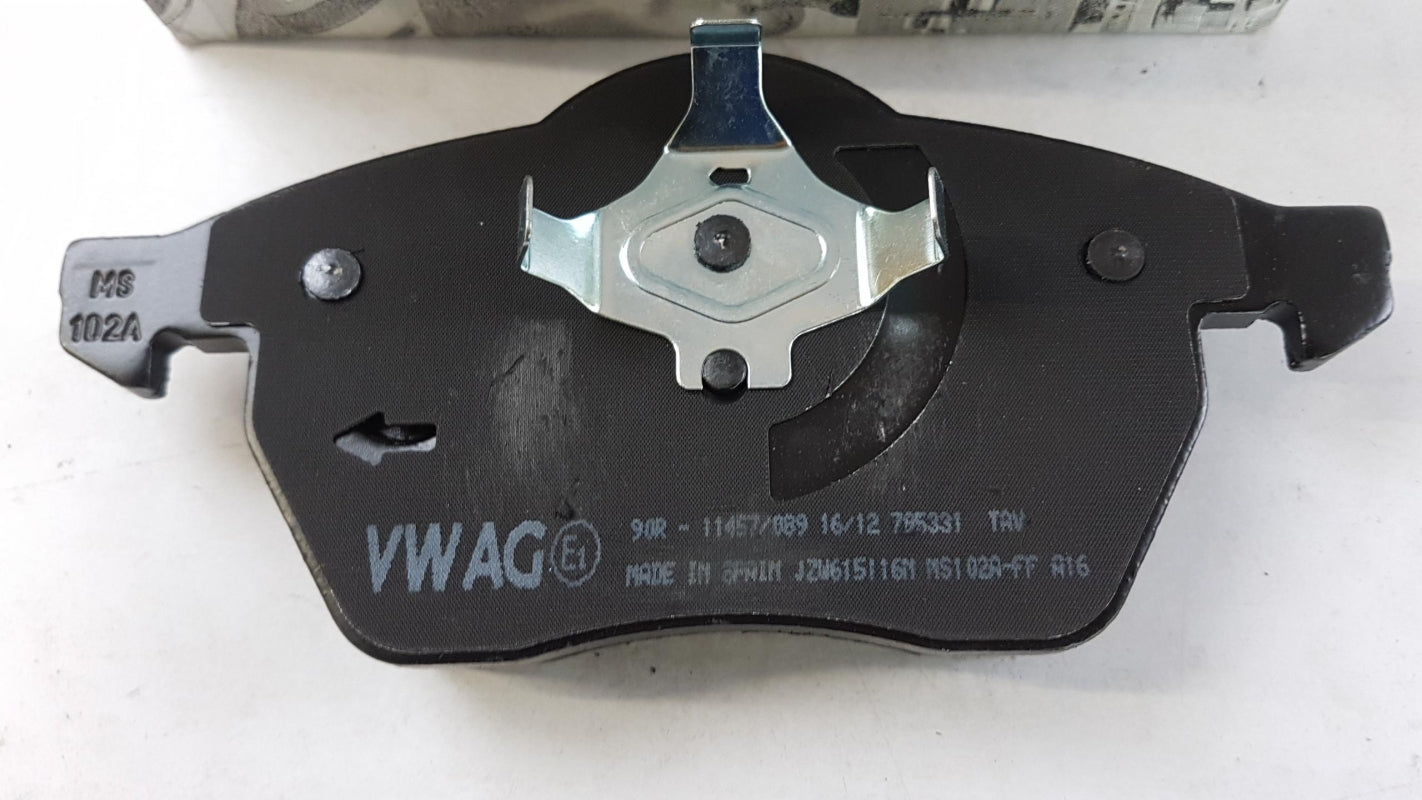 Original OE Volkswagen Bremsbeläge JZW698151P